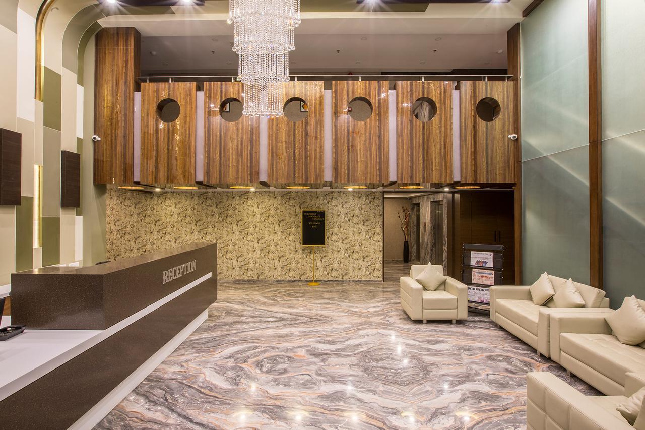 Prominent Corporate Residency Hotel Gandhinagar Exterior photo