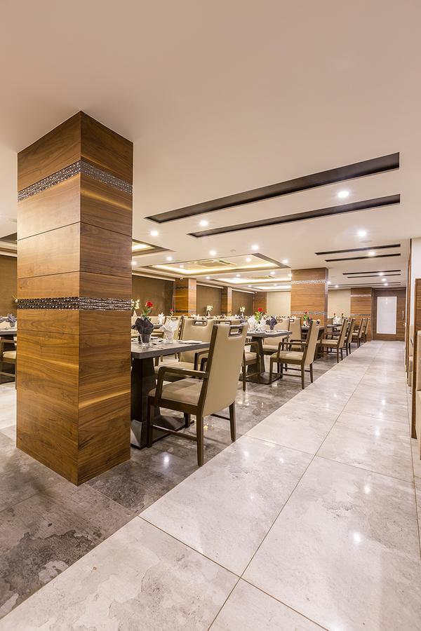 Prominent Corporate Residency Hotel Gandhinagar Exterior photo